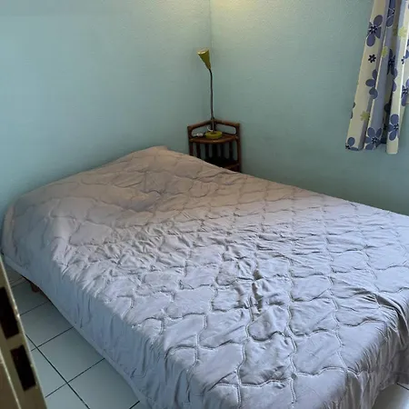 Holidayland 217 T2 6 Couchages Climatise Apartment
